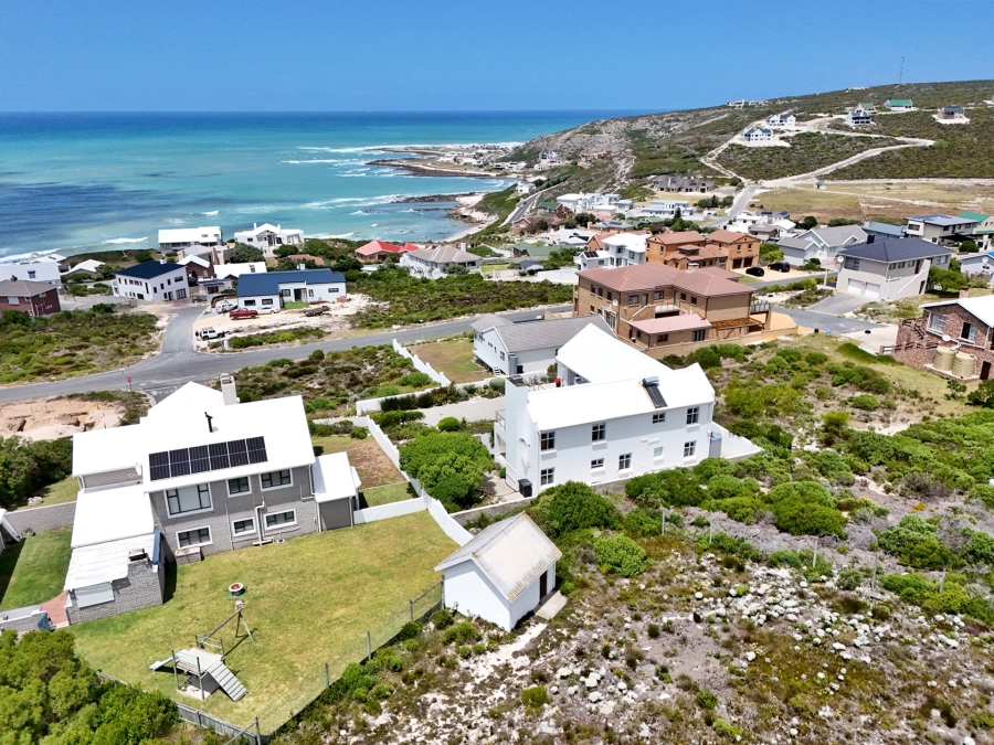4 Bedroom Property for Sale in Oceanview Heights Western Cape